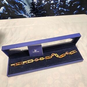 SWAROVSKI Vintage Signed Crystal Tennis Bracelet NEW IN BOX With Certificate